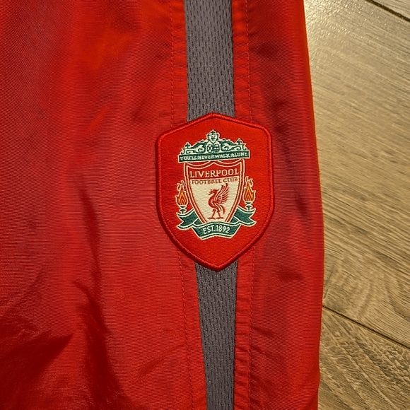 2005-06 Liverpool Reebok Track Jacket - Picture 3 of 6